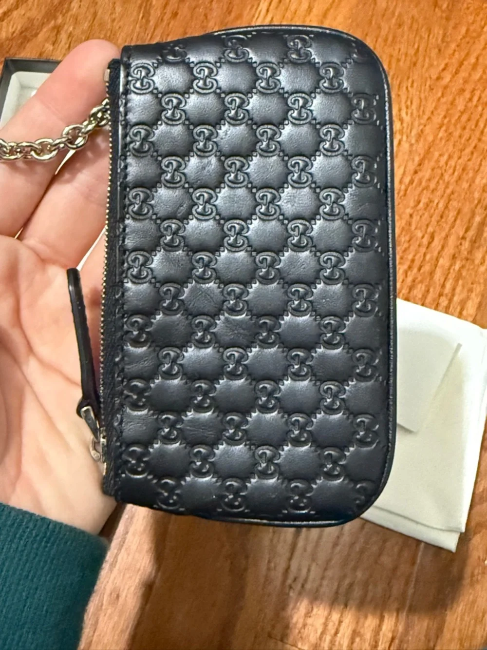 Gucci Leather Key Pouch Wallet with Ring - Picture 6 of 6